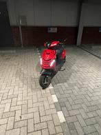 Zip 80cc 4t | ferrari rood, Ophalen, Zo goed als nieuw, Benzine, Zip