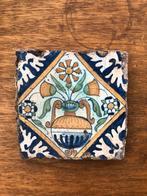 17e eeuwse oud hollandse tegel met bloemvaas tulp motief, Antiek en Kunst, Ophalen of Verzenden