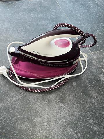 Philips stoom strijkijzer beschikbaar voor biedingen