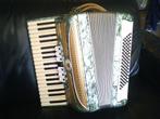 Mantovani Italia 80 bas kleur groen!, Muziek en Instrumenten, Accordeons, 80-bas, Toetsaccordeon, Zo goed als nieuw, Met riemen