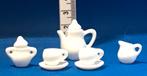 Poppenhuis thee pot en 2 kop en schotels melk en suiker pot, Ophalen, Zo goed als nieuw, Poppenhuis