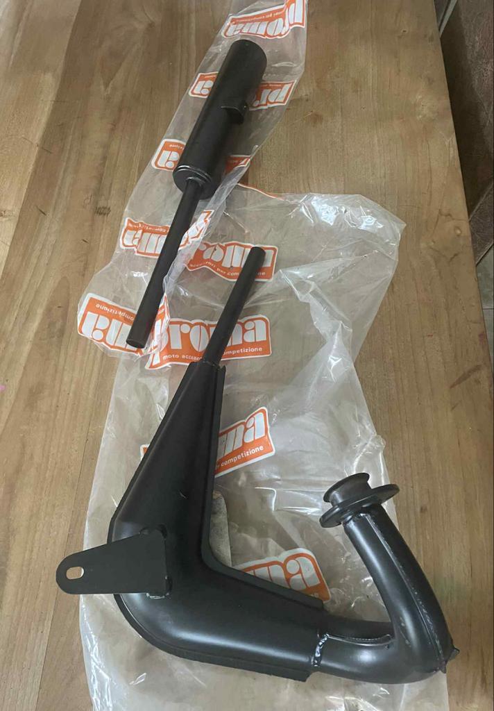 Proma Radial Uitlaat Minarelli P6-p4 NOS, Fietsen en Brommers, Brommeronderdelen | Oldtimers, Nieuw, Ophalen of Verzenden