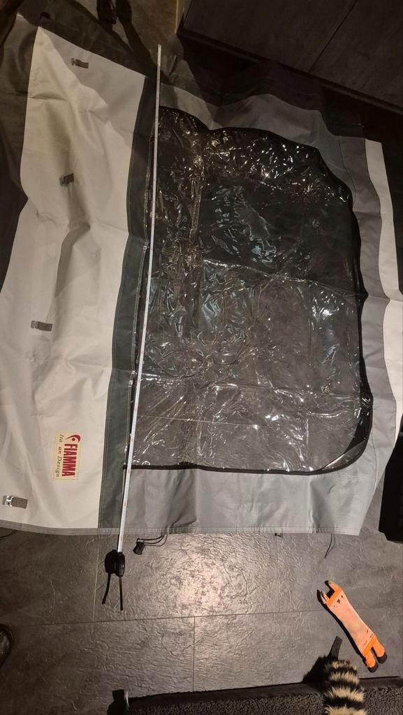 Fiamma Side W Zijwand 200x200cm - Nieuw!, Caravans en Kamperen, Caravan accessoires, Zo goed als nieuw, Ophalen of Verzenden