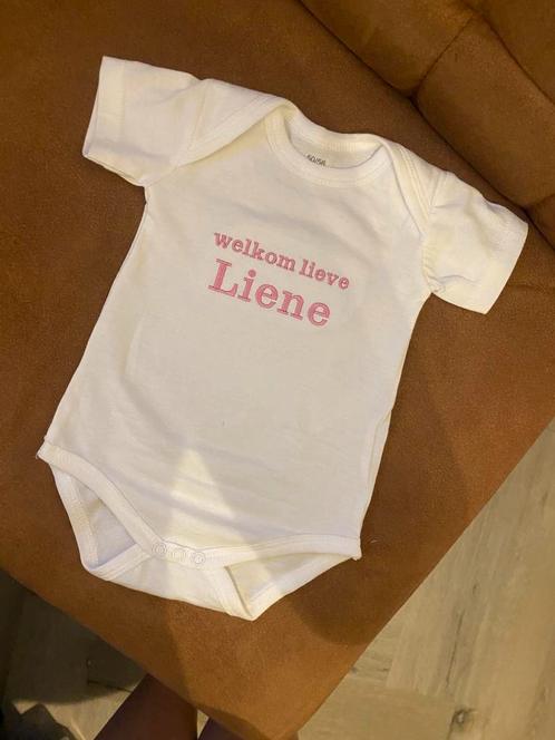 Geborduurd Rompertje – Persoonlijk & Uniek, Kinderen en Baby's, Babykleding | Baby-kledingpakketten, Nieuw, Overige maten, Verzenden