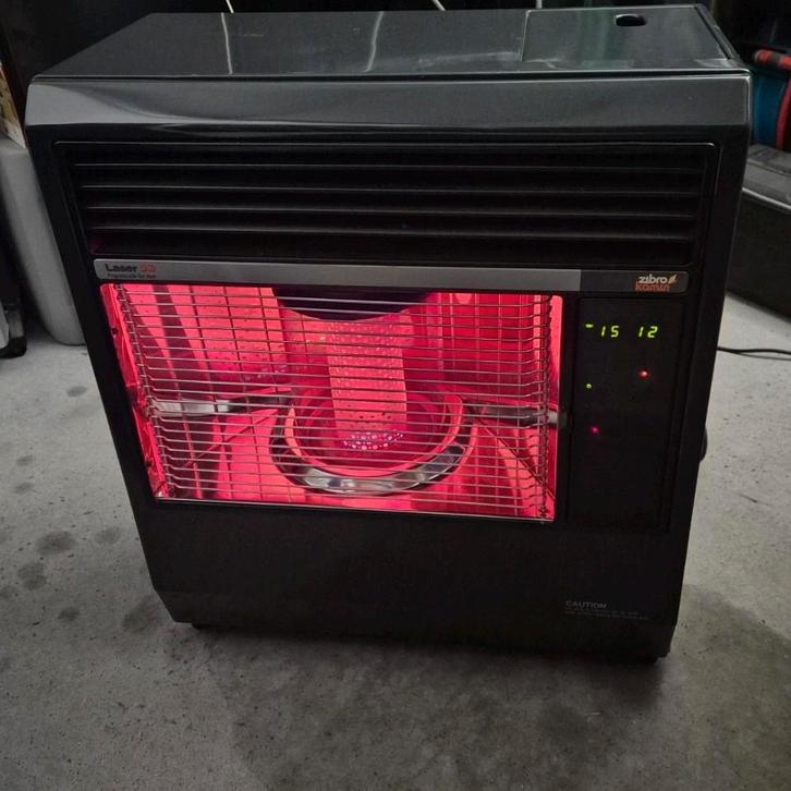 Zibro Kamin Laserkachel  - Petroleumkachel, Huis en Inrichting, Kachels, Zo goed als nieuw, Vrijstaand, Petroleumkachel, Overige brandstoffen