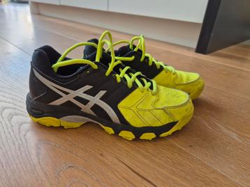 Asics hockeyschoenen jongens maat 36 - Breda beschikbaar voor biedingen