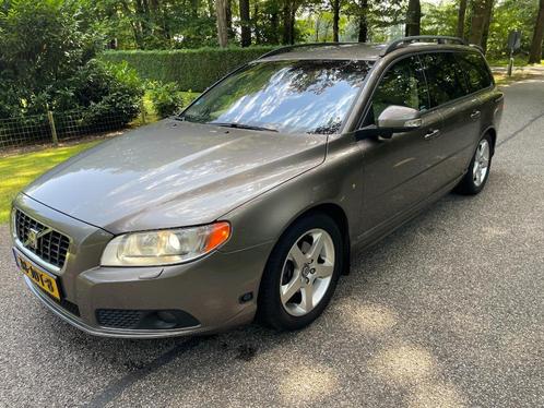 Volvo V70 2.0 Momentum / Trekhaak / Blis / 236Dkm / Top!!, Auto's, Volvo, Bedrijf, V70, ABS, Airbags, Airconditioning, Boordcomputer