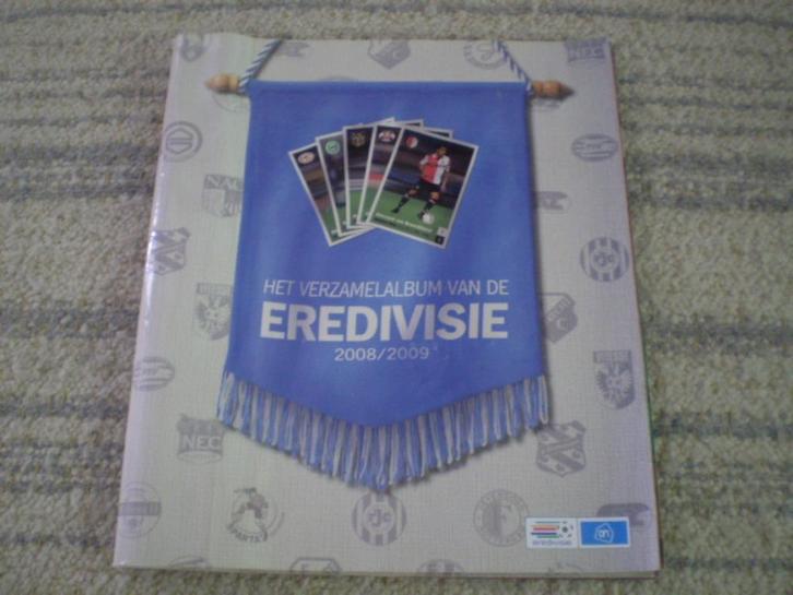 2 VERZAMELALBUMS VAN DE VOETBAL EREDIVISIE 2008/2009, Sport en Fitness, Voetbal, Zo goed als nieuw, Overige typen, Maat XL, Ophalen of Verzenden