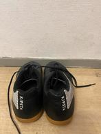 Kipsta Zwarte Sportschoenen Maat 42, Kleding | Heren, Ophalen of Verzenden, Gedragen, Zwart, Sneakers of Gympen