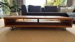 Rustieke houten salontafel op wielen met opbergruimte, Huis en Inrichting, Ophalen, 100 tot 150 cm, 50 tot 100 cm, Minder dan 50 cm