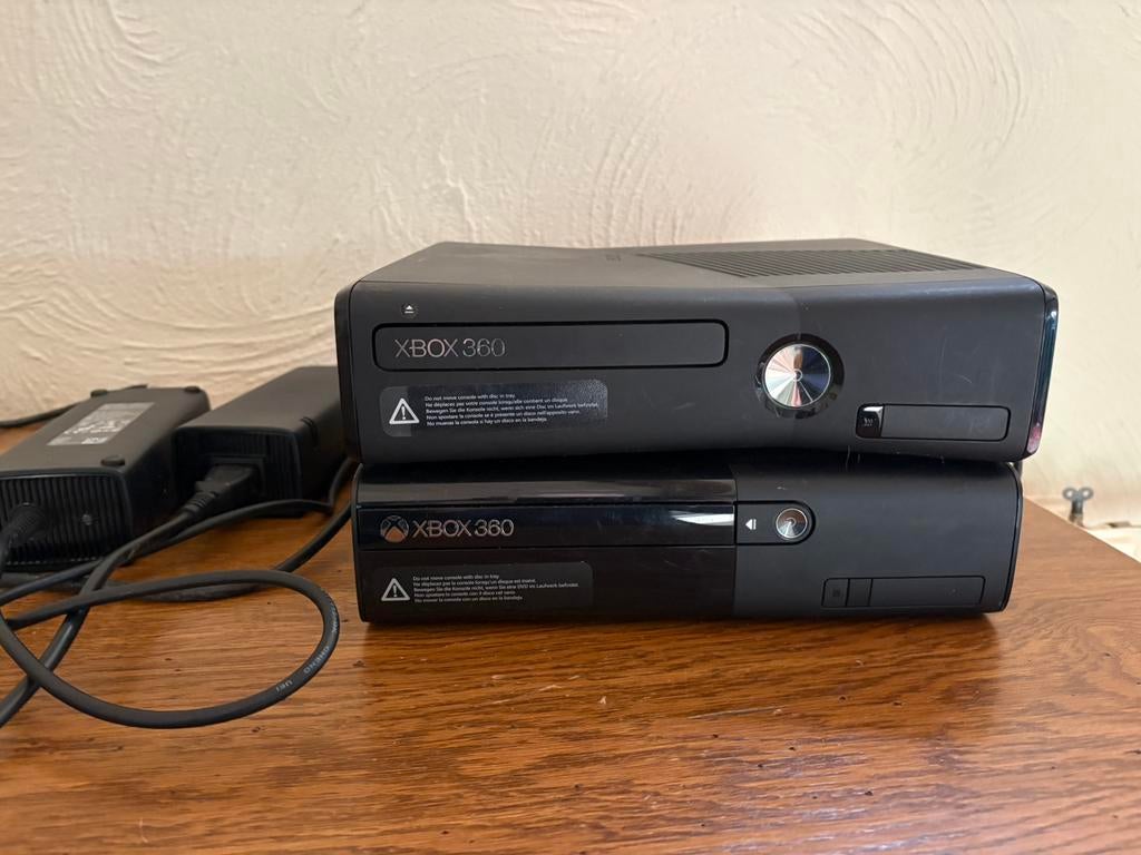 Xbox 360, Ophalen, Gebruikt, 250 GB, Zonder controller