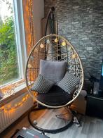Hangstoel met kussens - Stijlvol en comfortabel!, Ophalen, Riet of Rotan, Zo goed als nieuw, Eén
