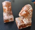 2 leeuwenkoppen hout oud 25cm boekensteun, Ophalen of Verzenden, Zo goed als nieuw