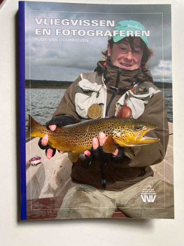 Vliegvissen & Fotograferen - Rudy van Duijnhoven, Boeken, Hobby en Vrije tijd, Zo goed als nieuw, Fotograferen en Filmen, Ophalen of Verzenden