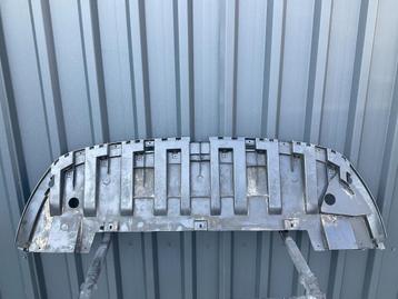Bumper Renault Trafic FL 21-24 214755869R Onderplaat lip RE- beschikbaar voor biedingen