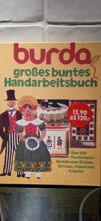 Burda handwerk breien haken en knopen boek 200 patronen 1979, Hobby en Vrije tijd, Ophalen of Verzenden, Zo goed als nieuw, Breien of Haken