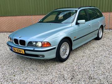 BMW 5-serie Touring 523i Executive beschikbaar voor biedingen
