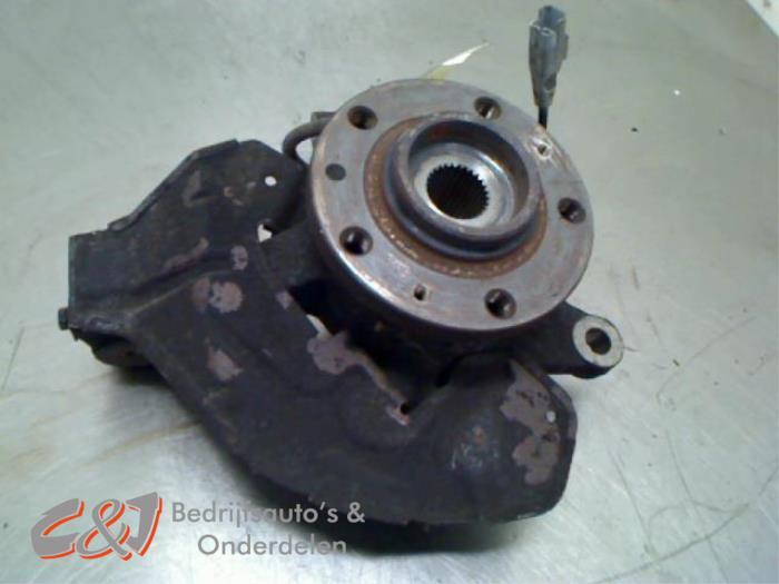 Fusee rechts-voor van een Peugeot Expert, Gebruikt, -, -, Ophalen of Verzenden