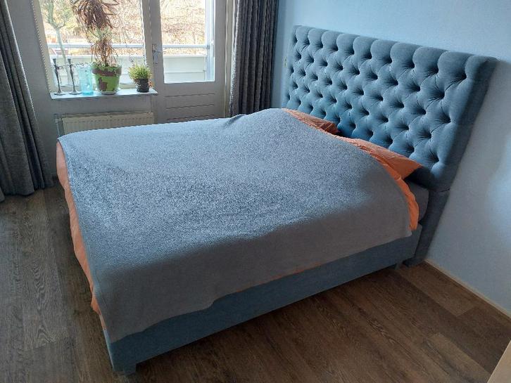 Boxspring, Huis en Inrichting, Slaapkamer | Boxsprings, Gebruikt, 180 cm, 200 cm, Tweepersoons, Blauw, Ophalen