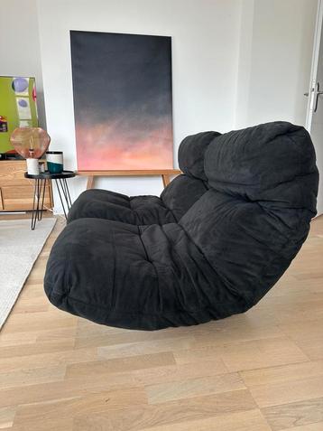 Ligne roset bank zwart alcantara  beschikbaar voor biedingen