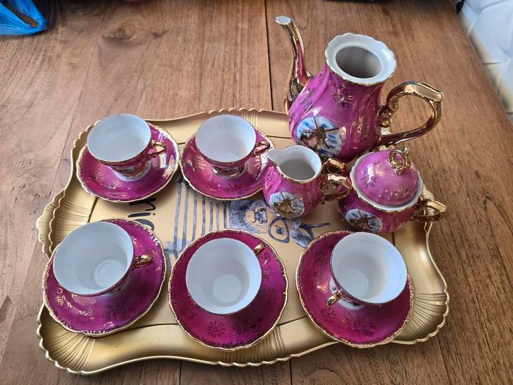 Compleet servies setje, Huis en Inrichting, Keuken | Servies, Compleet servies, Overige stijlen, Ophalen