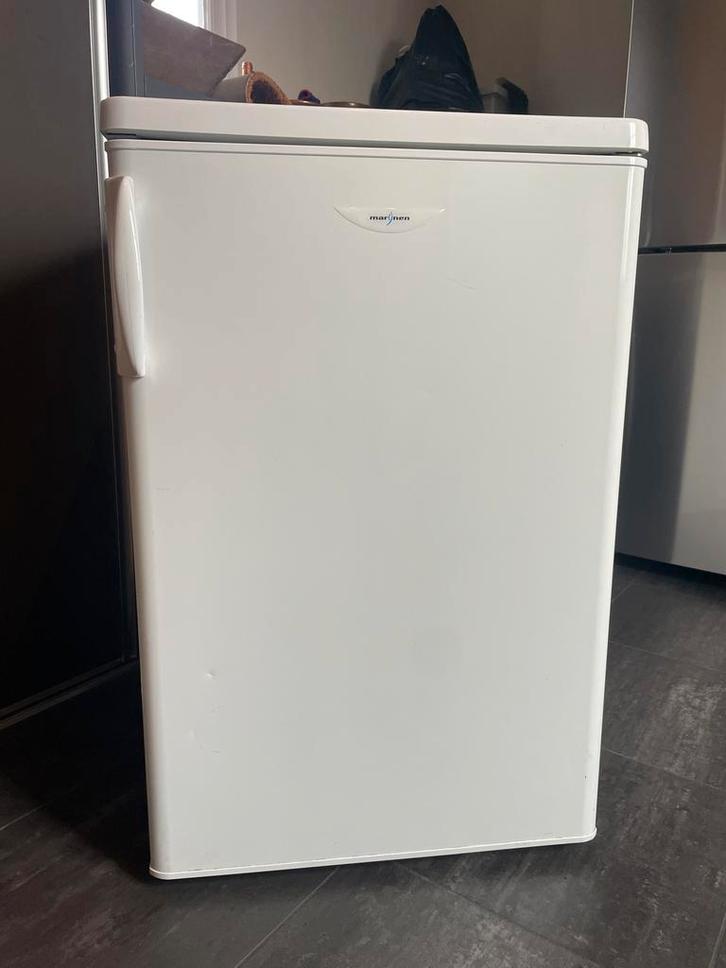 Marijnen tafelmodel koelkast - compact en goed werkend, Witgoed en Apparatuur, Vriezers en Diepvrieskisten, Gebruikt, Vrijstaand