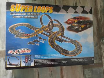 Racebaan superloop beschikbaar voor biedingen