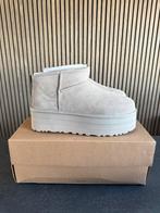 UGG Classic Ultra Mini Platform Goat - Maat 41, UGG, --, Nieuw, Ophalen of Verzenden