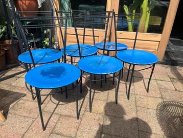 6 vintage blauwe stoelen. Design: Cidue