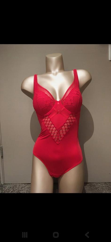 Prima Donna Vya Body Strawberry Kiss - 75D, Kleding | Dames, Ondergoed en Lingerie, Body of Korset, Rood, Ophalen of Verzenden