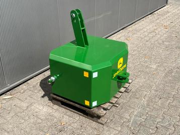 Johndeere frontgewicht 600kg staal incl pen en kogels beschikbaar voor biedingen