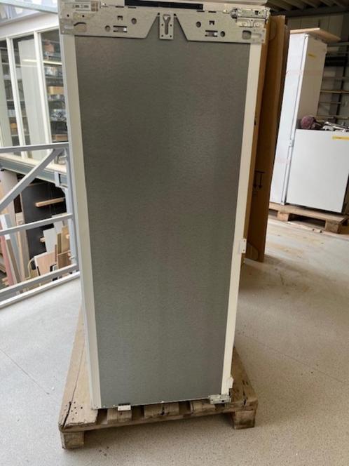 Koelkast met vriesvak  Miele K 7444 D        showroom model, Witgoed en Apparatuur, Koelkasten en IJskasten, Gebruikt, Met vriesvak