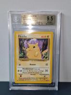 Pikachu base set, Ophalen of Verzenden, Zo goed als nieuw, Losse kaart