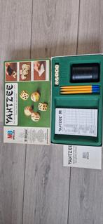 Yahtzee MB Spellen - Klassiek Dobbelspel, Ophalen of Verzenden, Gebruikt, MB Spellen, Reisspel