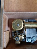 muziekdoosje handwerk met ingelegd patroon, Antiek en Kunst, Ophalen of Verzenden