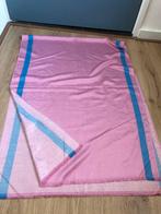 Lichtroze zijdezachte sjaal met blauwe streep glinsterend, Maat 46/48 (XL) of groter, Ophalen of Verzenden, Zo goed als nieuw