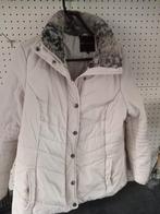 Nog mooie warme winterjas maat 44, Kleding | Dames, Jassen | Winter, Ophalen of Verzenden, Gedragen, Maat 42/44 (L), Wit