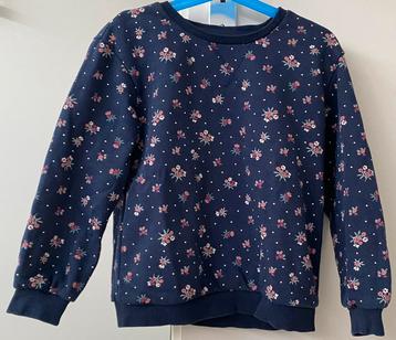 C&A sweater maat 122 beschikbaar voor biedingen