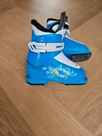 Salomon kinderskischoenen team T1 maat 17/18, Sport en Fitness, Skiën en Langlaufen, 160 tot 180 cm, Schoenen, Zo goed als nieuw