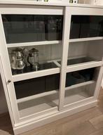Vitrine kast Havsta (IKEA), Huis en Inrichting, Ophalen, 100 tot 150 cm, 100 tot 150 cm, Zo goed als nieuw