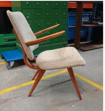 retro Vintage Teak fauteuil - heel mooi model beschikbaar voor biedingen