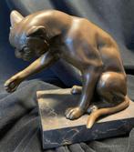 Zittende Poes op natuurstenen sokkel.Brons, Antiek en Kunst, Kunst | Beelden en Houtsnijwerken, Ophalen of Verzenden