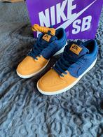 Nike dunk low desert ochre, size 45 EU (deadstock), Ophalen of Verzenden, Nieuw, Overige kleuren