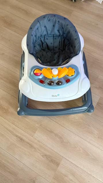 Qute loopstoel beschikbaar voor biedingen