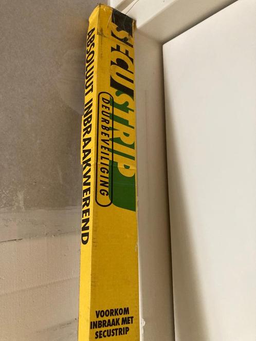 SecuStrip anti-inbraak deurbeveiliging __ voordeur type 1, Doe-het-zelf en Verbouw, Deuren en Horren, Nieuw, Buitendeur, 200 tot 215 cm