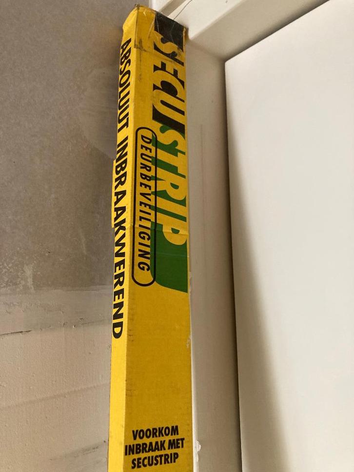 SecuStrip anti-inbraak deurbeveiliging __ voordeur type 1, Doe-het-zelf en Verbouw, Deuren en Horren, Nieuw, Buitendeur, 200 tot 215 cm