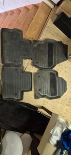 Volvo V70 Rubberen Matten Set - Beschadigd, Ophalen, Gebruikt