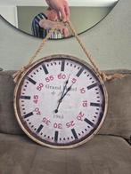 Mooie klok brons kleur. Met/ zonder touw 50 cm, Huis en Inrichting, Woonaccessoires | Klokken, Ophalen of Verzenden, Zo goed als nieuw
