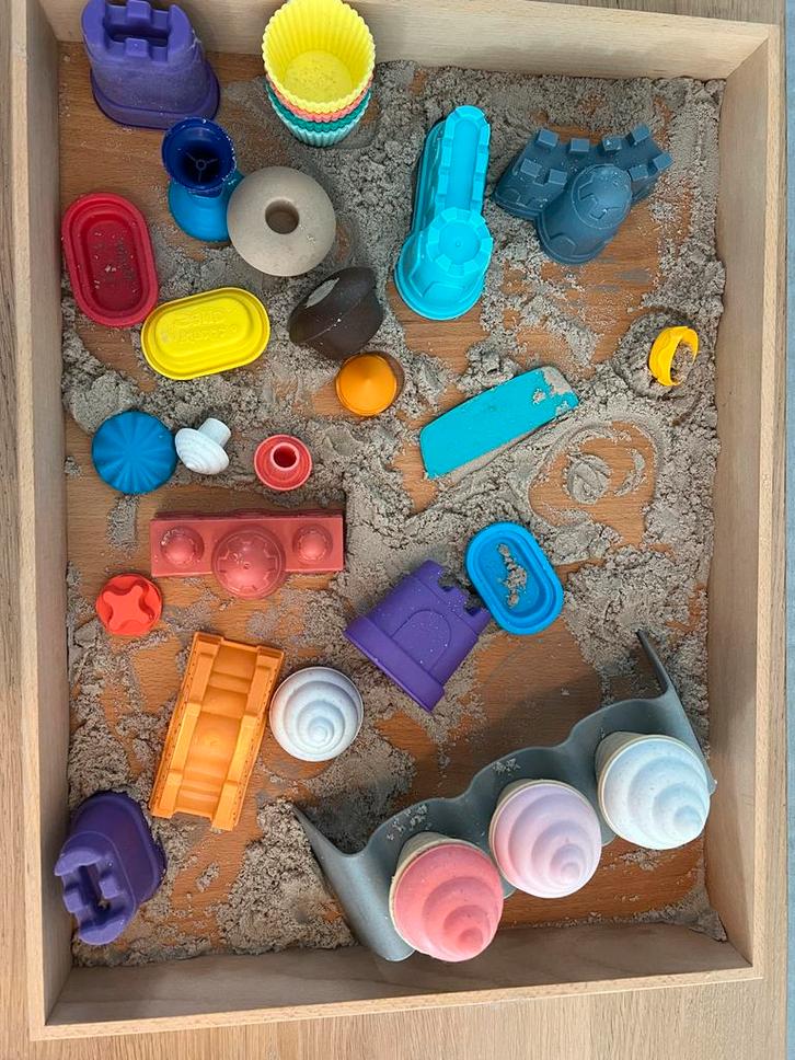 Grapat Speelbak met kinetisch zand en toebehoren, Kinderen en Baby's, Speelgoed | Buiten | Los speelgoed, Gebruikt, Ophalen