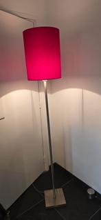 Staande lamp. Vloerlamp met rode kap, Ophalen, Zo goed als nieuw, 150 tot 200 cm